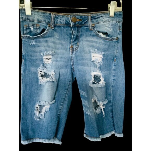 VIP GIRLS RIPPED DISTRESSED 5 POCKET DESIGN BLUE DENIM JEAN SHORTS SIZE 1/2 - Picture 4 of 16